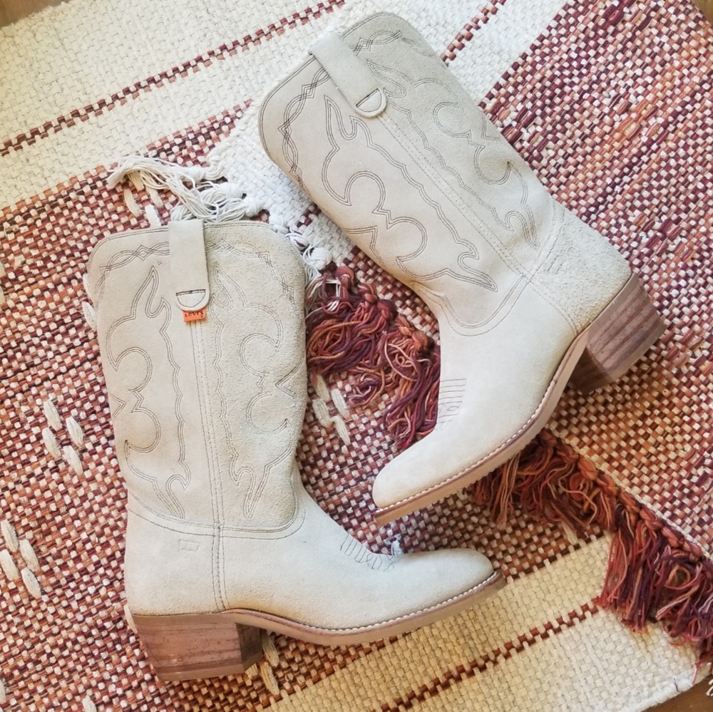 FINAL🐎LEVIS🐴 Western Boots 🐃🐂 MOVING SALE
